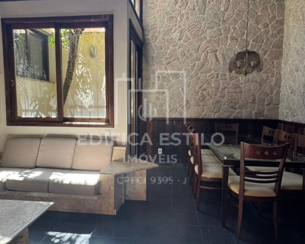 Q9